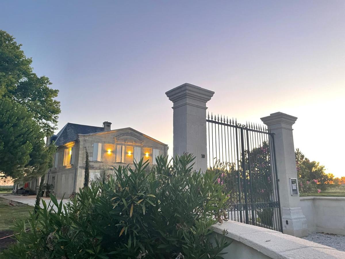 סולאק-סור-מר Chateau De Neyran Chambre D'Hotes & Spa מראה חיצוני תמונה